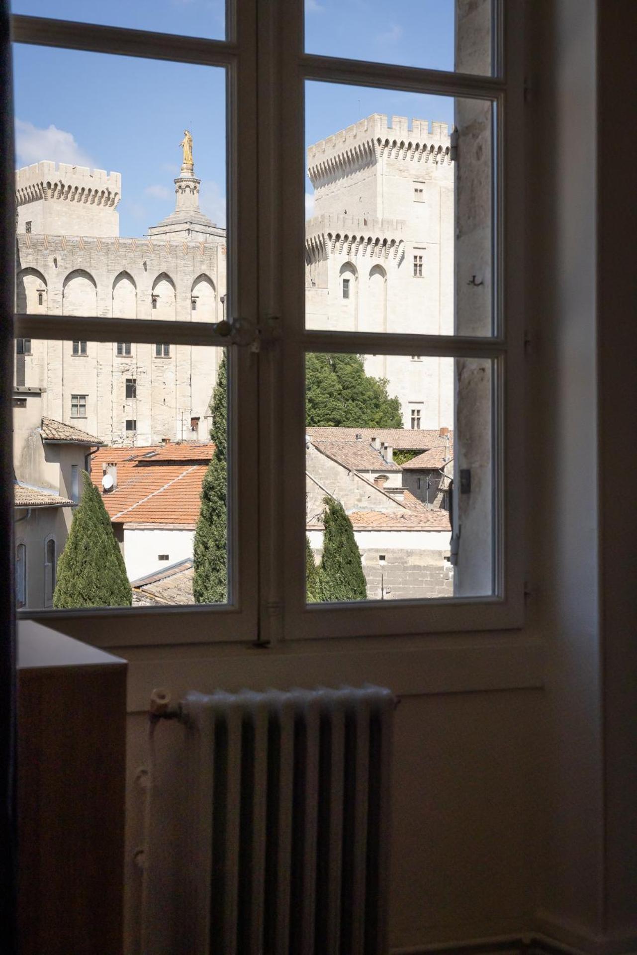 Avignon Intra-Muros, Vue Palais Des Papes Esterno foto